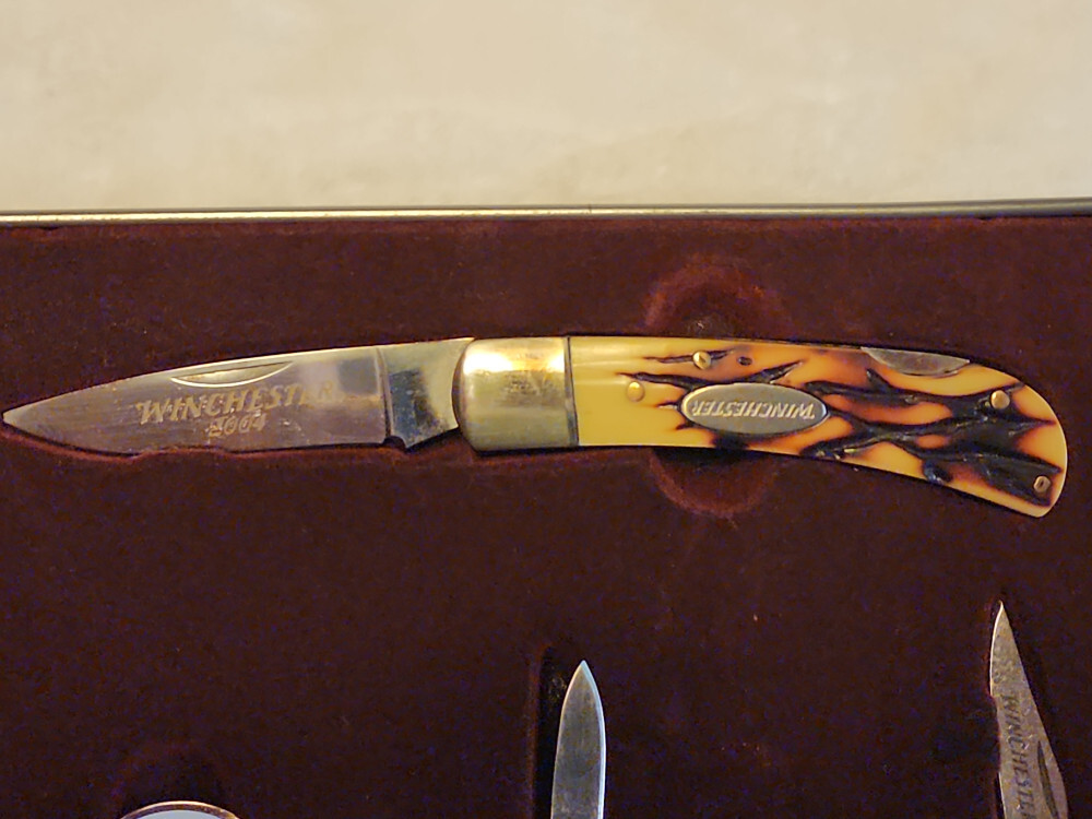 Vintage Winchester 2004 Limited Edition Lockback & Small Stockman Set ...
