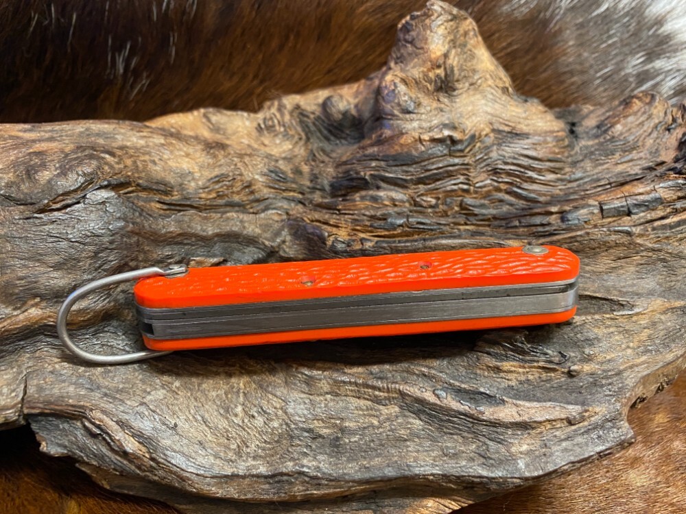 Camillus, New York, USA., Military Paratrooper Automatic Knife, 4 1/4"