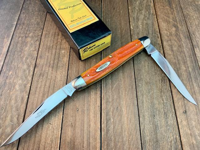 Robeson Pocketeze by Queen Muskrat Autumn Gold Bone D-2 Steel