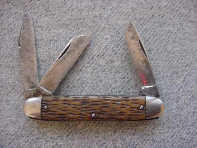 Vintage ULSTER KNIFE CO., Peachseed Bone Handle, Cattle Pattern