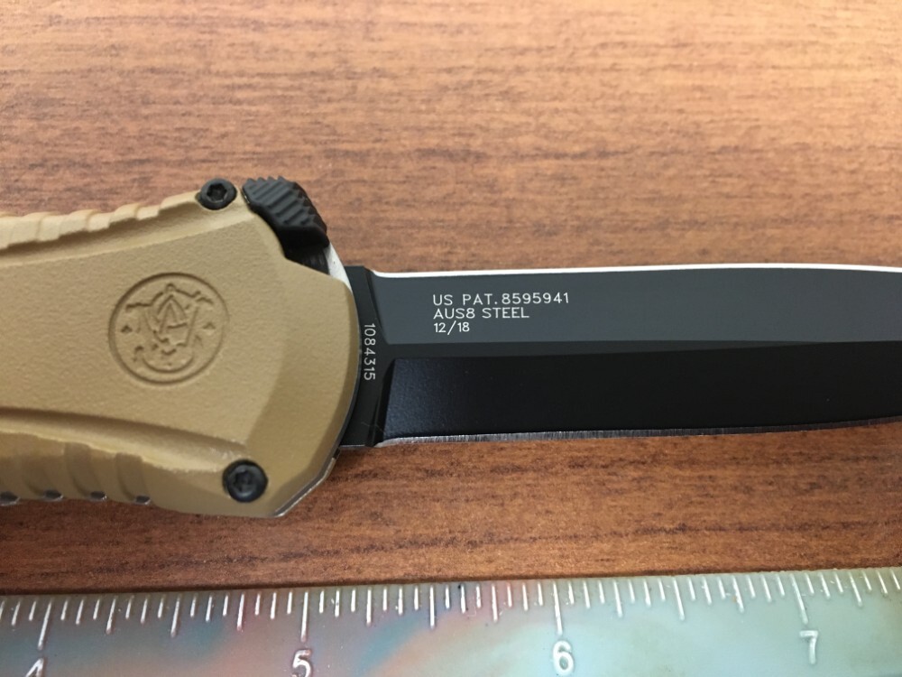 Smith & Wesson First Production Run USA Pocket Knife QUAILS