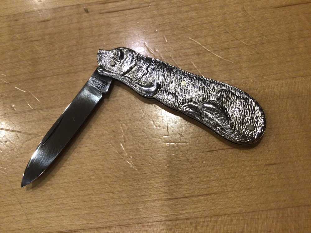 Taylor Cutlery Kingsport, TN 1979 Lying Dog Silver Taylor Cutlery Kingsport, TN 1979 Lying Dog Silver