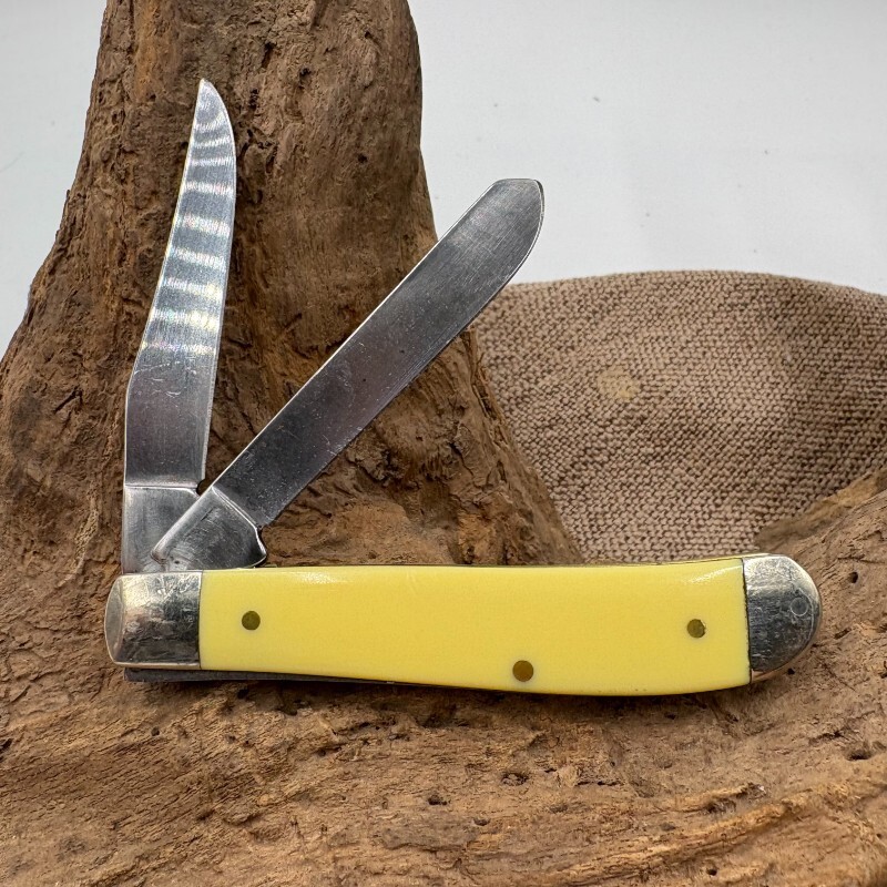 Case XX 00029 Mini Trapper Carbon Steel Yellow Pocket Knife Case XX 00029 Mini Trapper Carbon Steel Yellow Pocket Knife