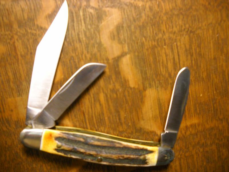 Sold!!! SOLD!Vintage Colonel Coon Stockman 3 blade knife India Stag
