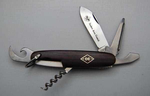 Imperial Unofficial Scout With Walnut Covers 3 5/8 Imperial Unofficial Scout With Walnut Covers 3 5/8