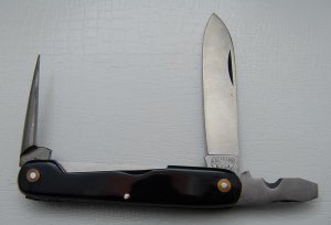 Kaufmann Unofficial Scout With Black Plastic Covers 3 7/8