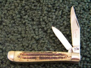 Queen #14 Winterbottom Bone Peanut Queen with Dagger Tang Stamp Etched - 1984-1989