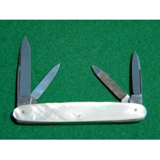 E Bruckmann Ohligs-Solingen, Germany Pearl 4 Blade - C. 1891-1956 E Bruckmann Ohligs-Solingen, Germany Pearl 4 Blade - C. 1891-1956