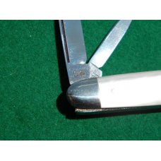 E Bruckmann Ohligs-Solingen, Germany Pearl 4 Blade - C. 1891-1956 E Bruckmann Ohligs-Solingen, Germany Pearl 4 Blade - C. 1891-1956