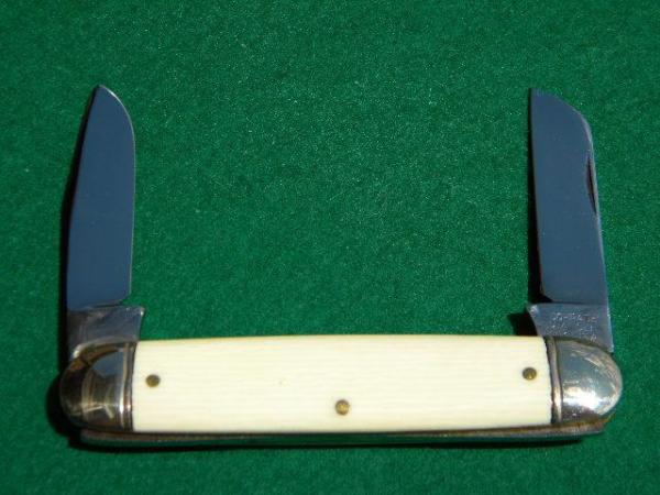 Schrade Walden NY USA 716 Imitation Piano Key Ivory Eqaul End - C. 1950's Schrade Walden NY USA 716 Imitation Piano Key Ivory Eqaul End - C. 1950's