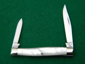 Case XX USA 1965-69 Pearl 8233 Pen Knife - Mint