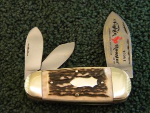 Fight'n Rooster Stag Elephant Toe/Sunfish Whittler 2004 Club Knife - Mint
