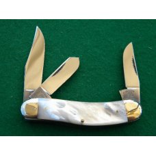 Fight'n Rooster Pearl Sowbelly 1988 Club Knife - Mint Fight'n Rooster Pearl Sowbelly 1988 Club Knife - Mint