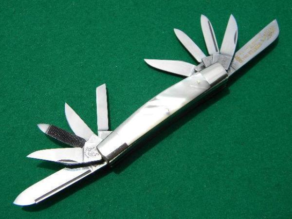 Fight'n Rooster Pearl 10 Blade Congress 1984 Club Knife - Mint Fight'n Rooster Pearl 10 Blade Congress 1984 Club Knife - Mint