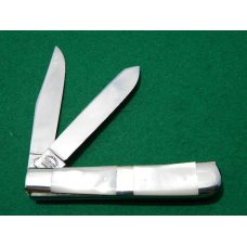 Fight'n Rooster Pearl Trapper 1985 Club Knife - Mint Fight'n Rooster Pearl Trapper 1985 Club Knife - Mint