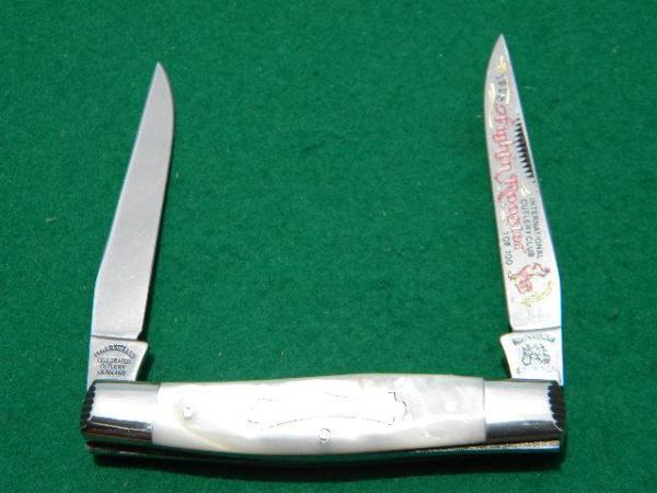 Fight'n Rooster Pearl Muskrat 1998 Club Knife - Mint Fight'n Rooster Pearl Muskrat 1998 Club Knife - Mint