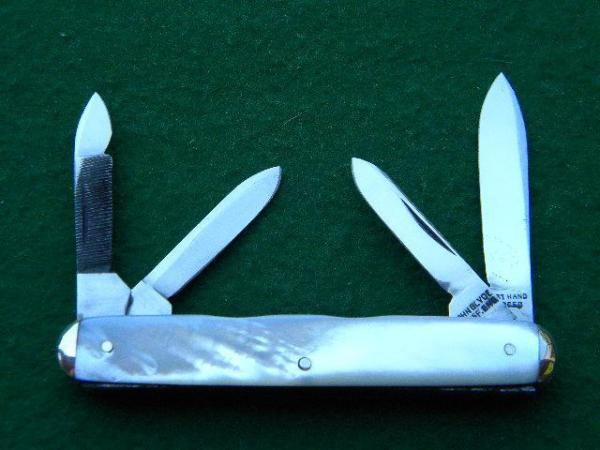 John Blyde Sheffield England 4 Blade Pearl Pen Knife C. 1873-1953 John Blyde Sheffield England 4 Blade Pearl Pen Knife C. 1873-1953