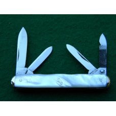 John Blyde Sheffield England 4 Blade Pearl Pen Knife C. 1873-1953 John Blyde Sheffield England 4 Blade Pearl Pen Knife C. 1873-1953