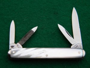E Bruckmann Germany Pearl 4 Blade - C. 1891-1956
