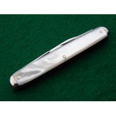 E Bruckmann Germany Pearl 4 Blade - C. 1891-1956 E Bruckmann Germany Pearl 4 Blade - C. 1891-1956