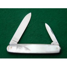 E. B. Extra (E Bruckmann) Solingen Germany Pearl 2 Blade - C. 1891-1956 E. B. Extra (E Bruckmann) Solingen Germany Pearl 2 Blade - C. 1891-1956