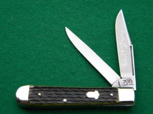Bulldog Brand Solingen Germany 1993 Bone Trapper - Mint