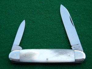E Bruckmann Ohligs-Solingen, Germany Pearl 2 Blade - C. 1891-1956