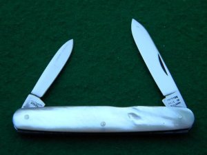 G. Ibberson (Stan Shaw) Sheffileld England 1974 Pearl 2 Blade - Mint