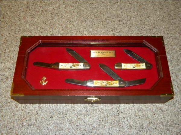 Case XX SS USA 5 Dots (1985) Bone Gun Boat Set in Wood Display - NIB Case XX SS USA 5 Dots (1985) Bone Gun Boat Set in Wood Display - NIB