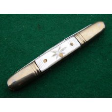 Dixon Cutlery Co. Fancy Carved Pearl Pen Knife - C.1920 Dixon Cutlery Co. Fancy Carved Pearl Pen Knife - C.1920
