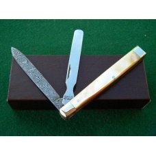 Weidmannsheil Solingen Germany Gold Lip Pearl Damascus Doctor's Knife - NIB Weidmannsheil Solingen Germany Gold Lip Pearl Damascus Doctor's Knife - NIB