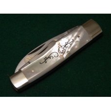 Fight'n Rooster Pearl Gunstock Whittler 1978 Club Knife - Mint Fight'n Rooster Pearl Gunstock Whittler 1978 Club Knife - Mint