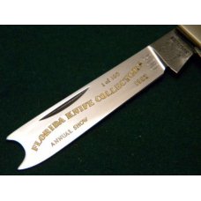 Fight'n Rooster Pearl One Arm Razor 1982 Club Knife - Mint Fight'n Rooster Pearl One Arm Razor 1982 Club Knife - Mint
