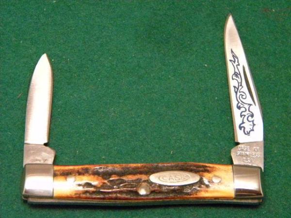 Case XX Stainless USA 52033 SSP 3 Dot (1977) Blue Sroll Stag 2 Blade Pen Knife - Mint Case XX Stainless USA 52033 SSP 3 Dot (1977) Blue Sroll Stag 2 Blade Pen Knife - Mint