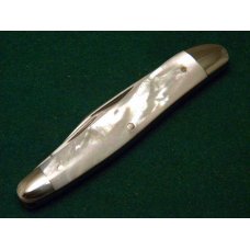 Hen and Rooster Bertram Cutlery Rostfrei Solingen Germany Pearl 203 MOP Whittler Knife c.1980's Hen and Rooster Bertram Cutlery Rostfrei Solingen Germany Pearl 203 MOP Whittler Knife c.1980's