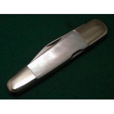 Parker Cut. Co. Japan Pearl Lockback Whittler - 1980 Christmas Knife Parker Cut. Co. Japan Pearl Lockback Whittler - 1980 Christmas Knife