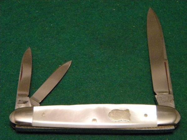 E Bruckmann Germany Pearl Whittler Knife w/Shield - C. 1891-1956 E Bruckmann Germany Pearl Whittler Knife w/Shield - C. 1891-1956
