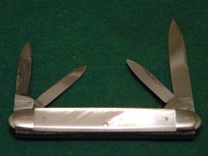 E Bruckmann Solingen Germany Pearl 4 Blade Pen Knife - C. 1891-1956