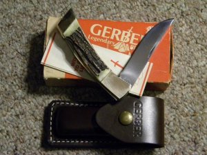 Gerber Portland, OR 97223 USA Folding Sportsman II Lockback Knife and Leather Pouch - NIB