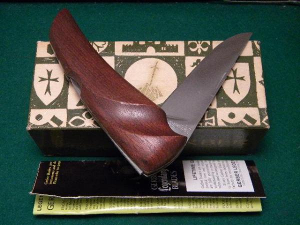 Gerber Walnut Folding Hunter (S) Knife - c.1968-1974 - NIB Gerber Walnut Folding Hunter (S) Knife - c.1968-1974 - NIB