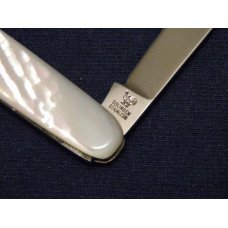 Hen and Rooster Solingen Stainless Pearl Pen Knife c.Pre 1975 Hen and Rooster Solingen Stainless Pearl Pen Knife c.Pre 1975