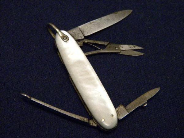 Vintage C. Wolfertz Sohne Germany CWS GARANTIE Pearl Lobster Fob Knife Vintage C. Wolfertz Sohne Germany CWS GARANTIE Pearl Lobster Fob Knife