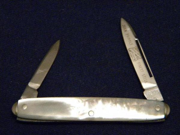 John Primble Belknap Hdw. & Mfg. Co. Pearl 5763 Pen Knife c.1940-1968 John Primble Belknap Hdw. & Mfg. Co. Pearl 5763 Pen Knife c.1940-1968