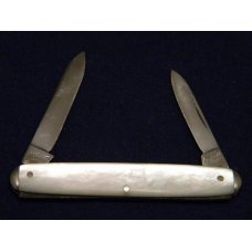 Stainless Cutlery Co. New York City (Camillus Trademark) Pearl 2 Blade Pen Knife c.1924-1940 Stainless Cutlery Co. New York City (Camillus Trademark) Pearl 2 Blade Pen Knife c.1924-1940