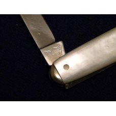 Stainless Cutlery Co. New York City (Camillus Trademark) Pearl 2 Blade Pen Knife c.1924-1940 Stainless Cutlery Co. New York City (Camillus Trademark) Pearl 2 Blade Pen Knife c.1924-1940