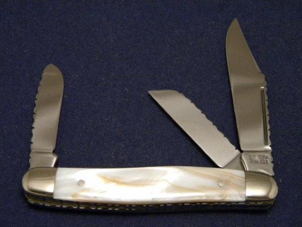 Col. Coon Tenn. USA Colonel Coon Tennessee River Pearl Stockman Knife *Fileworked* Col. Coon Tenn. USA Colonel Coon Tennessee River Pearl Stockman Knife *Fileworked*