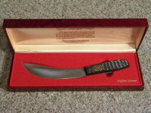 John Russel Cutlery Co. Green River Works 1834-1976 Bicentennial Buffalo Skinnfer Knife - NIB