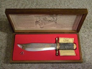 Case XX SS USA 1989 Stag Star Spangled Banner 125th Anniversary Bowie Knife in Display Music Box