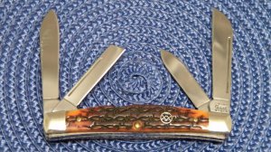 Case XX USA 2001 Dark Amber Bone w/Barb Wire 64052 SS Congress Knife