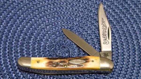 Case XX Stainless USA 3 Dot (1977) Stag 52087 SSP Blue Scroll Stockman Knife - Mint Case XX Stainless USA 3 Dot (1977) Stag 52087 SSP Blue Scroll Stockman Knife - Mint